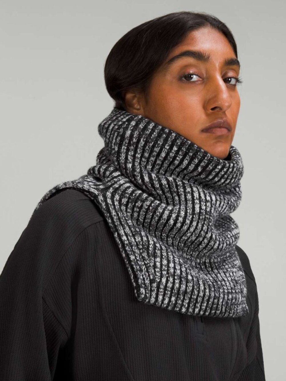 Lululemon Textured Fleece-Lined Knit Neck Warmer Black/Grey/White Unisex O/S